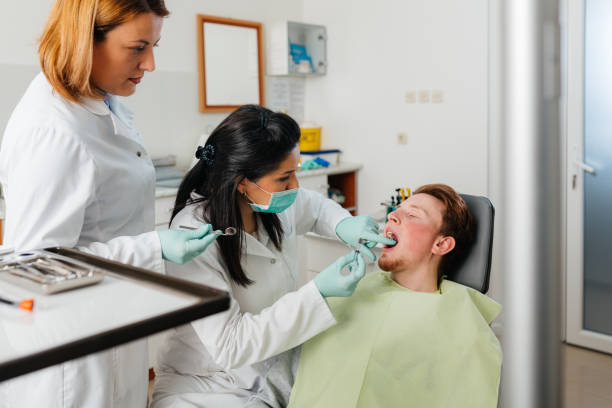 Best Weekend Emergency Dentist in Leland Grove, IL